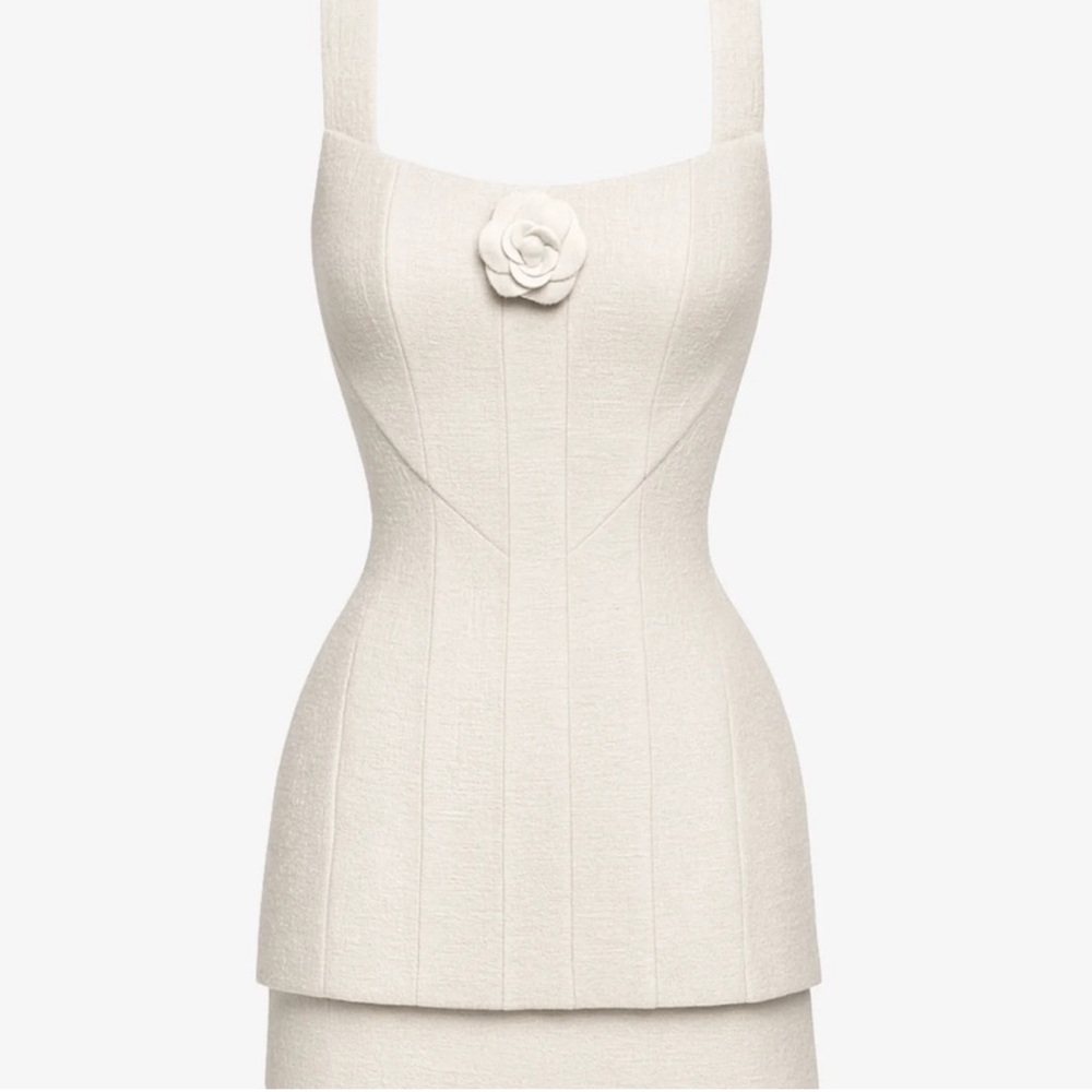 Heiress Beverly Hills Cream Boucle Flower Mini Dress